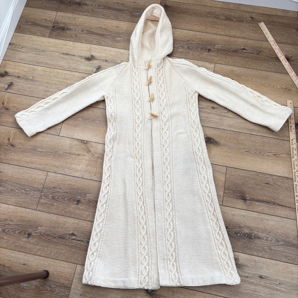 Hand Crafted Cream Hooded Cable Knit Cardigan - Picture 9 of 16